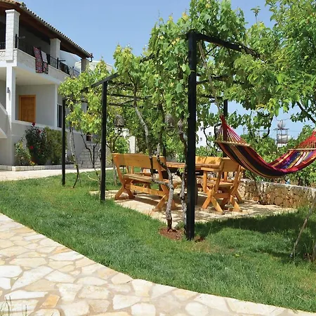 Διαμέρισμα Sarande 19 *